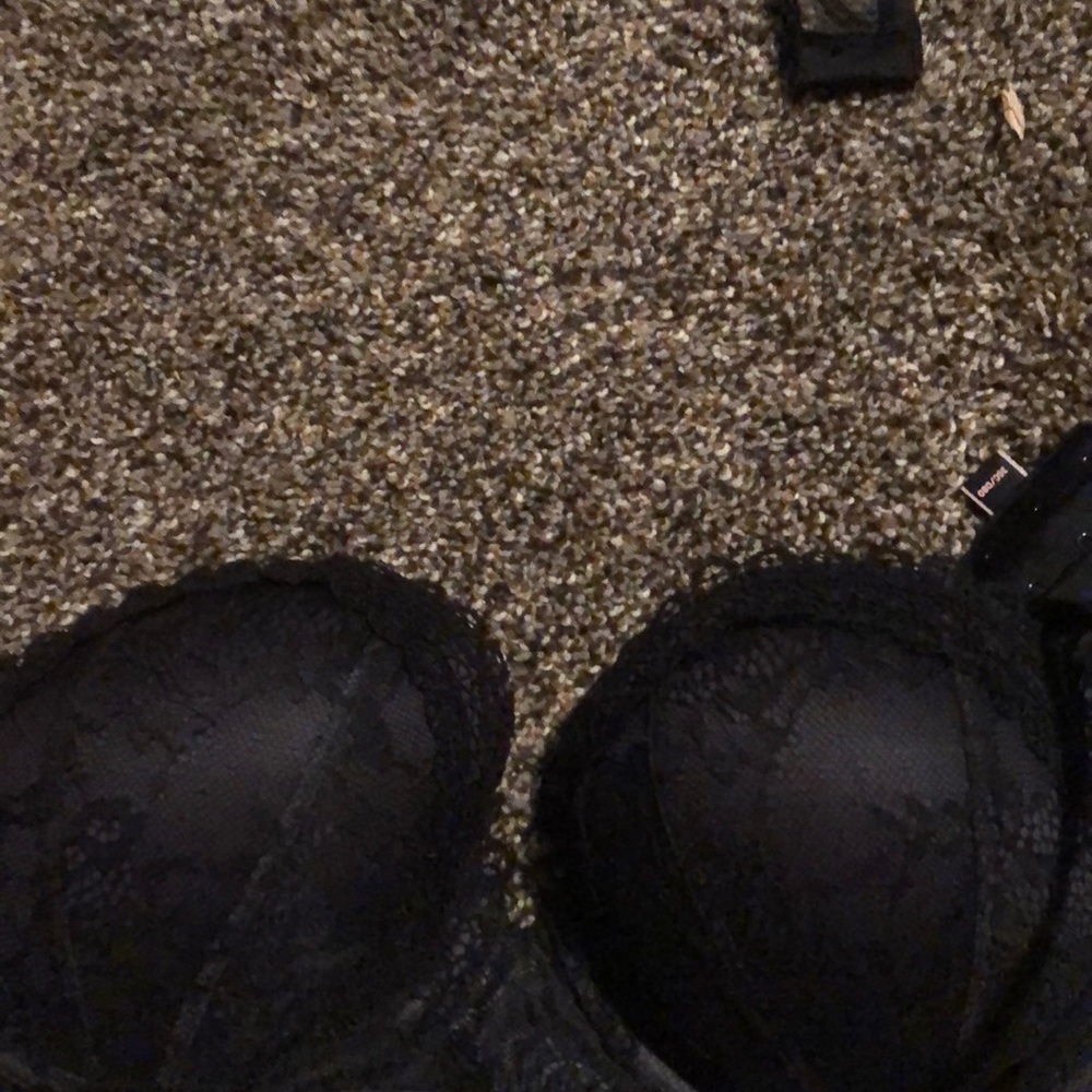 Vs Bra